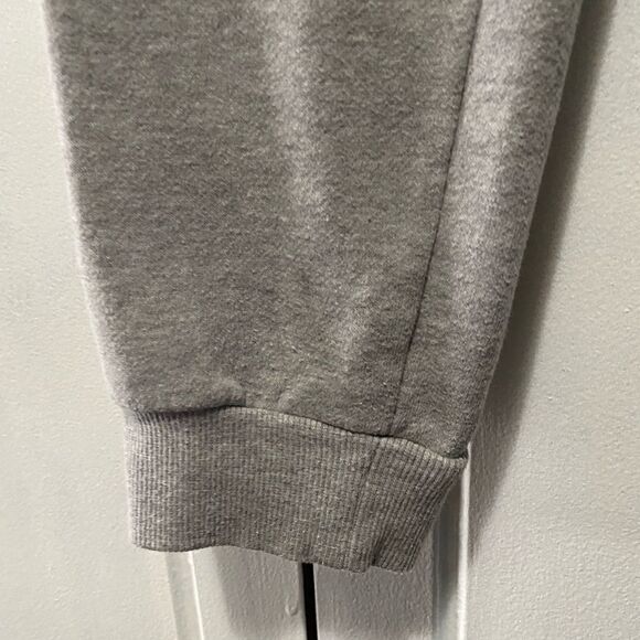 Champion Sweatpants Boys  XL Gray Jogger Logo Spell Out Tapered Stretch - Picture 3 of 9